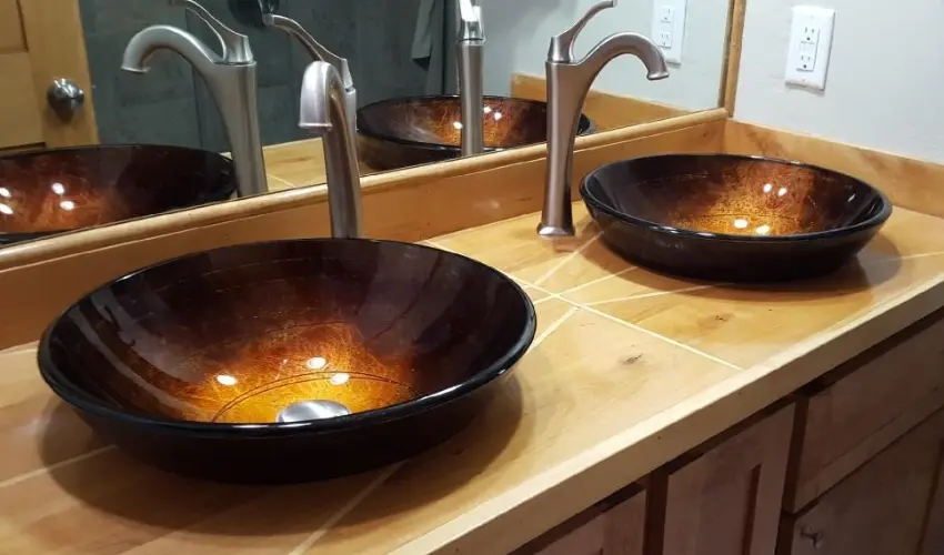 Aquaterior Tempered Glass Copper Round Vessel Sink
